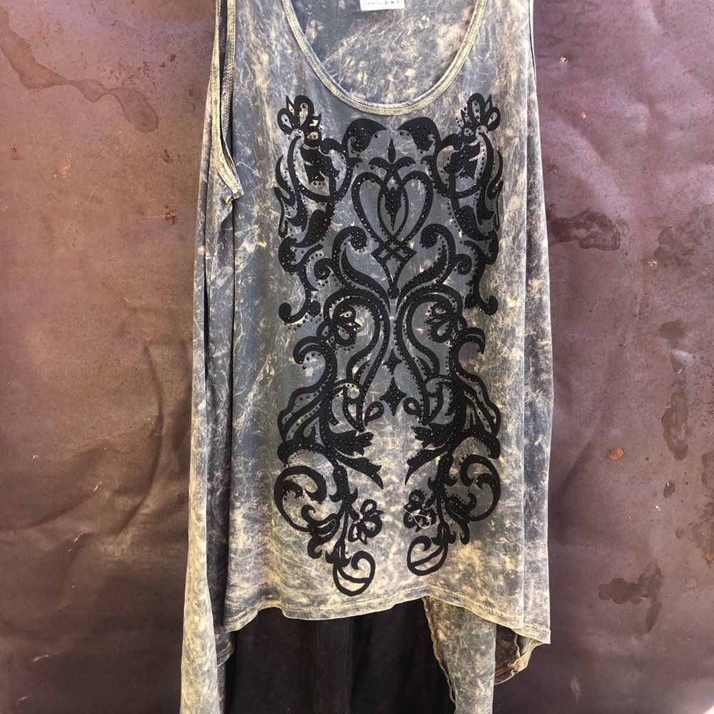 Vocal tunic XL NWOT